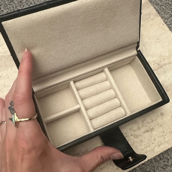 Wolf Lusterloc Travel Jewelry Box black Quilted design - Picture 10 of 10